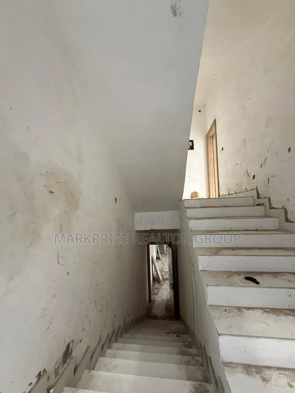 5bdrm Duplex in Ogudu Gra 1 Lagos for sale in Ogudu GRA