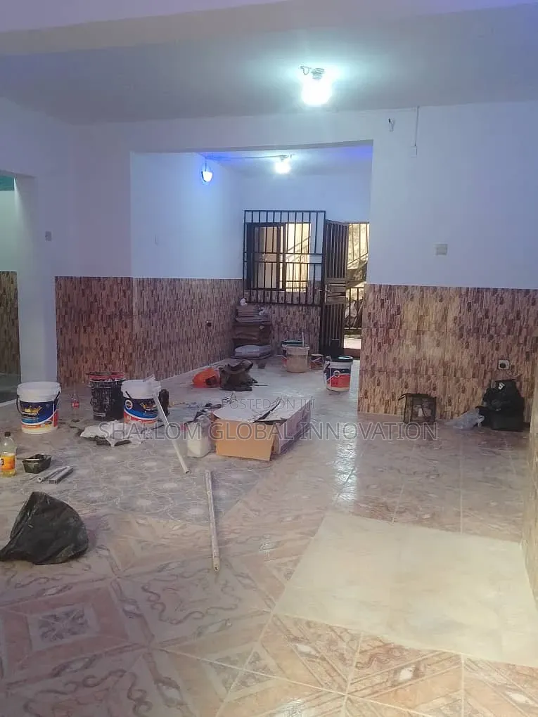3bdrm Block of Flats in Peace, Akobo for rent in Akobo