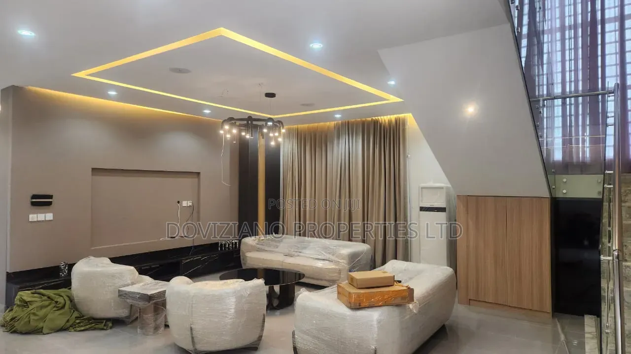 5bdrm Duplex in VGC / Ajah for sale in VGC / Ajah