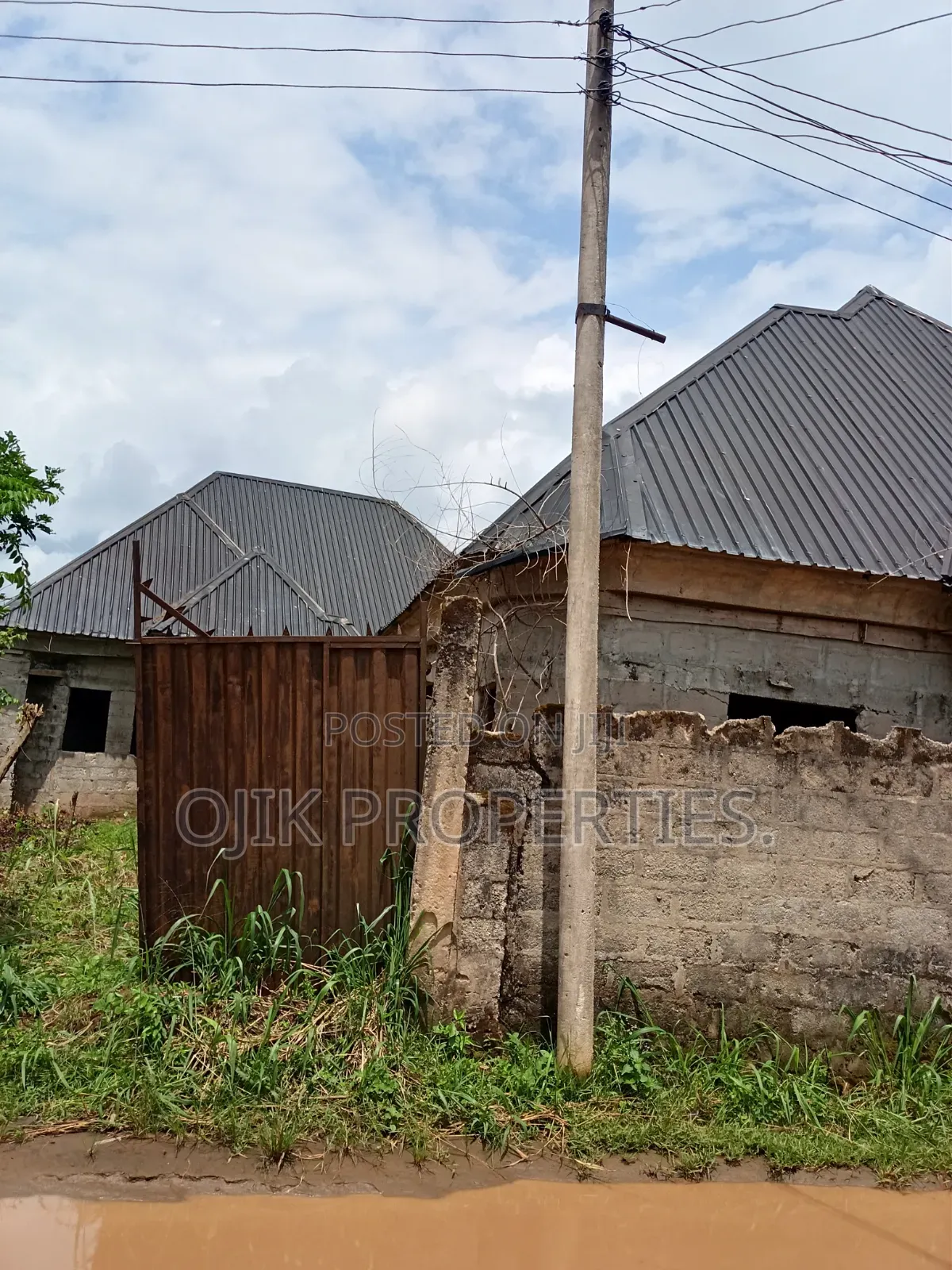 2bdrm Bungalow in Ojik Properties, Owerri for sale in Owerri