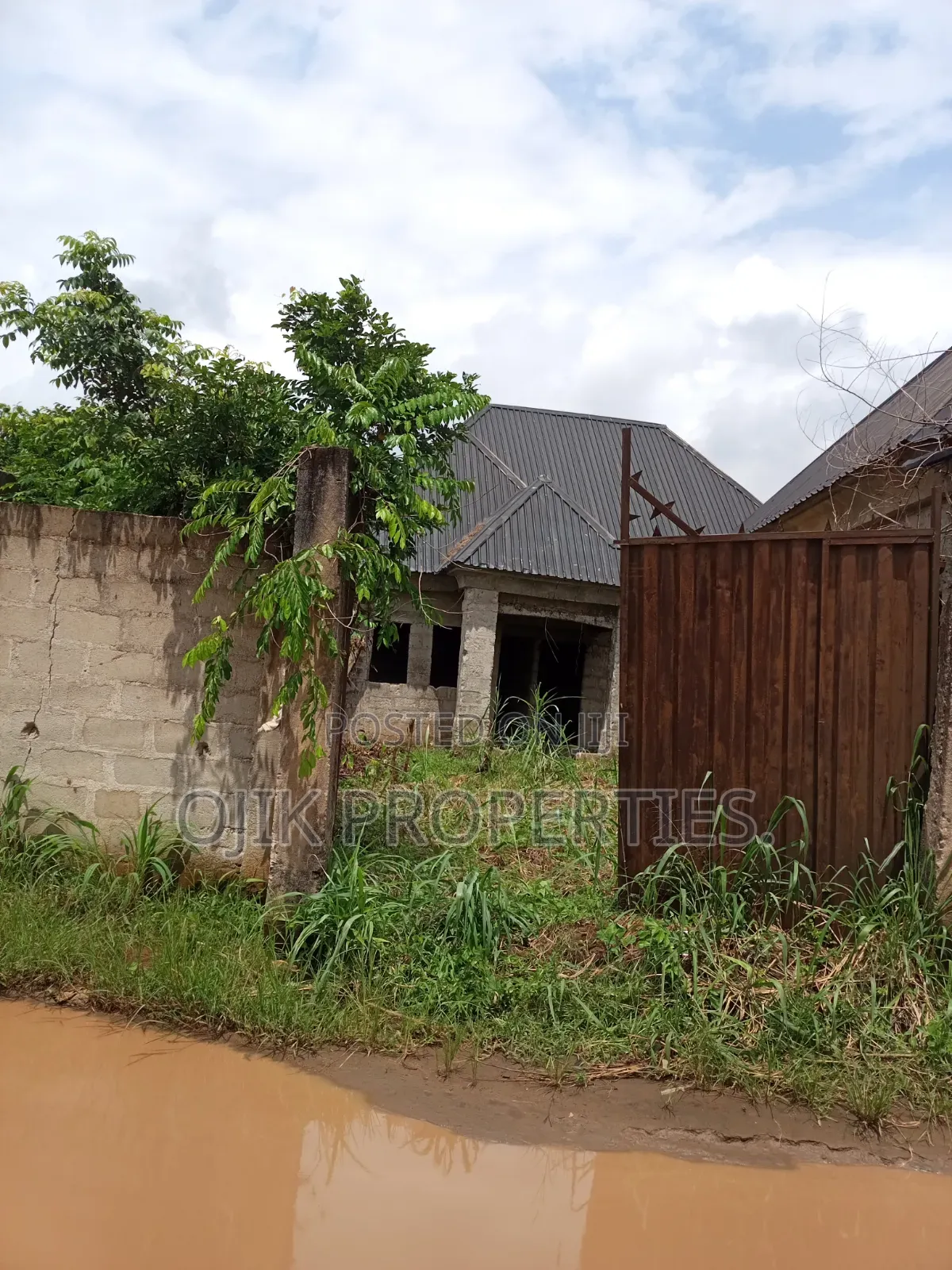 2bdrm Bungalow in Ojik Properties, Owerri for sale in Owerri