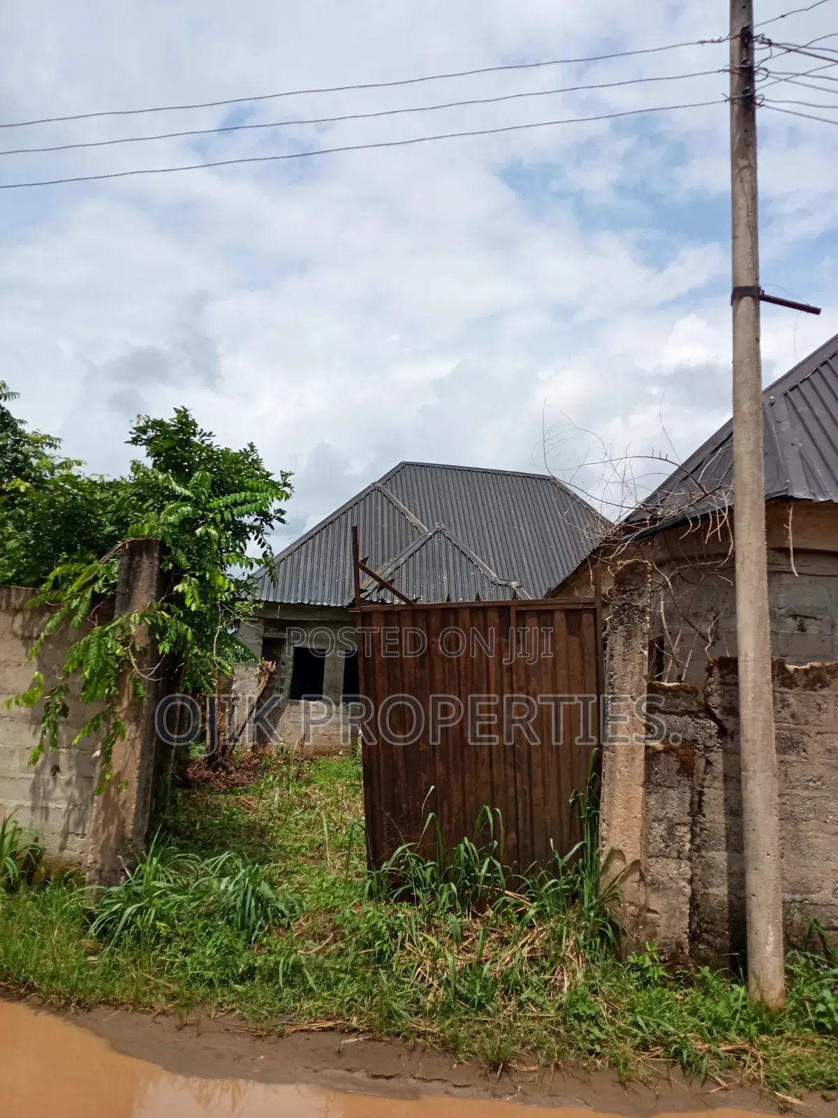 2bdrm Bungalow in Ojik Properties, Owerri for sale in Owerri