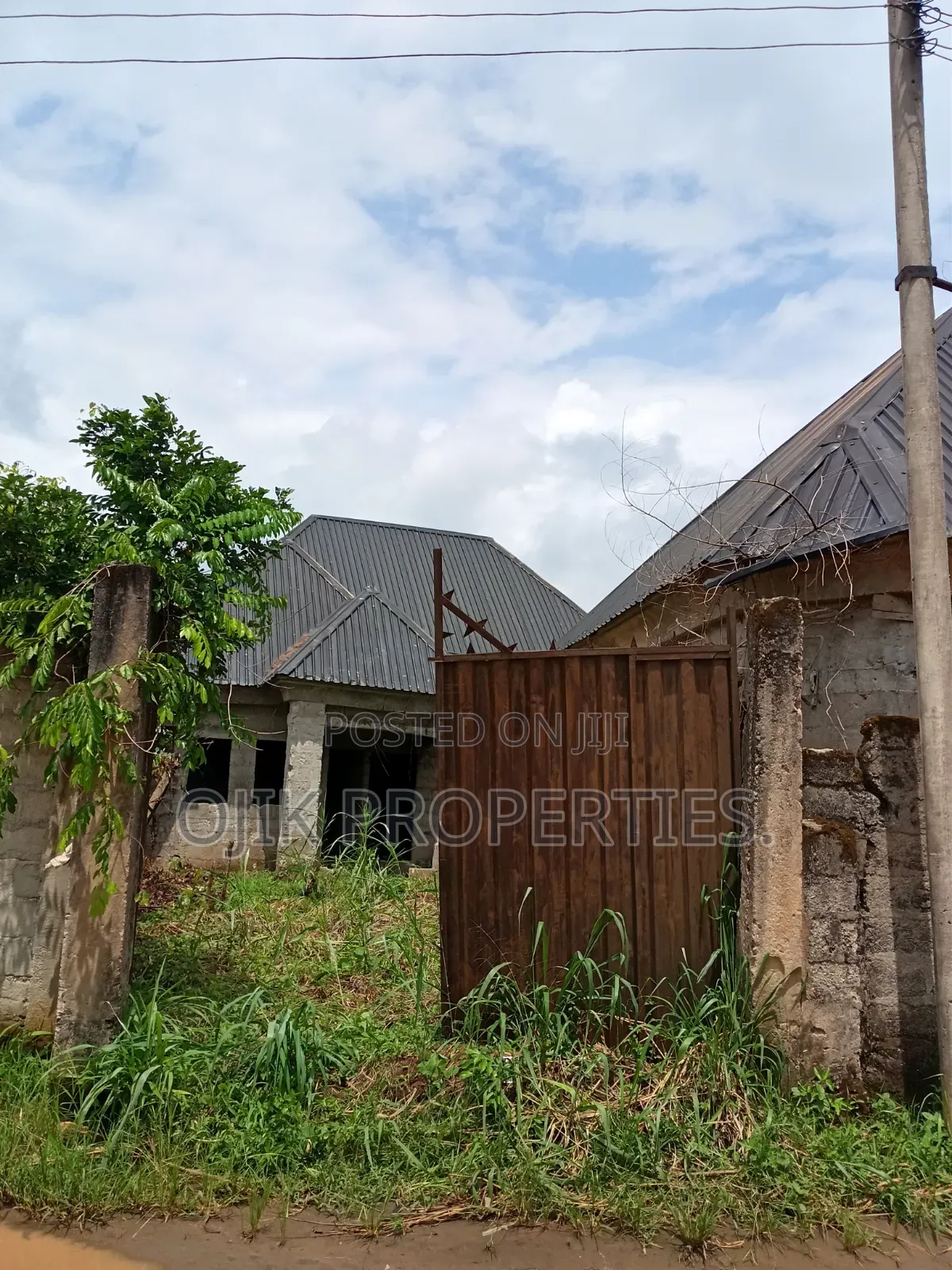 2bdrm Bungalow in Ojik Properties, Owerri for sale in Owerri