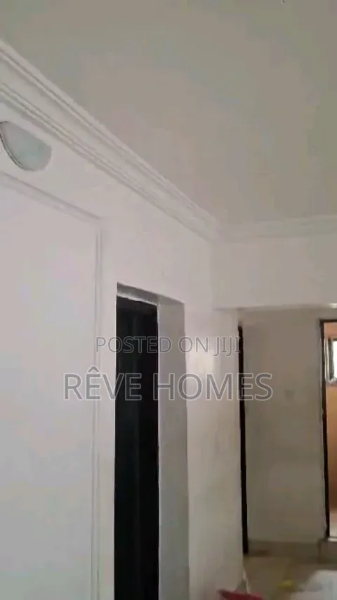 3bdrm Block of Flats in Adekunle for rent in Adekunle