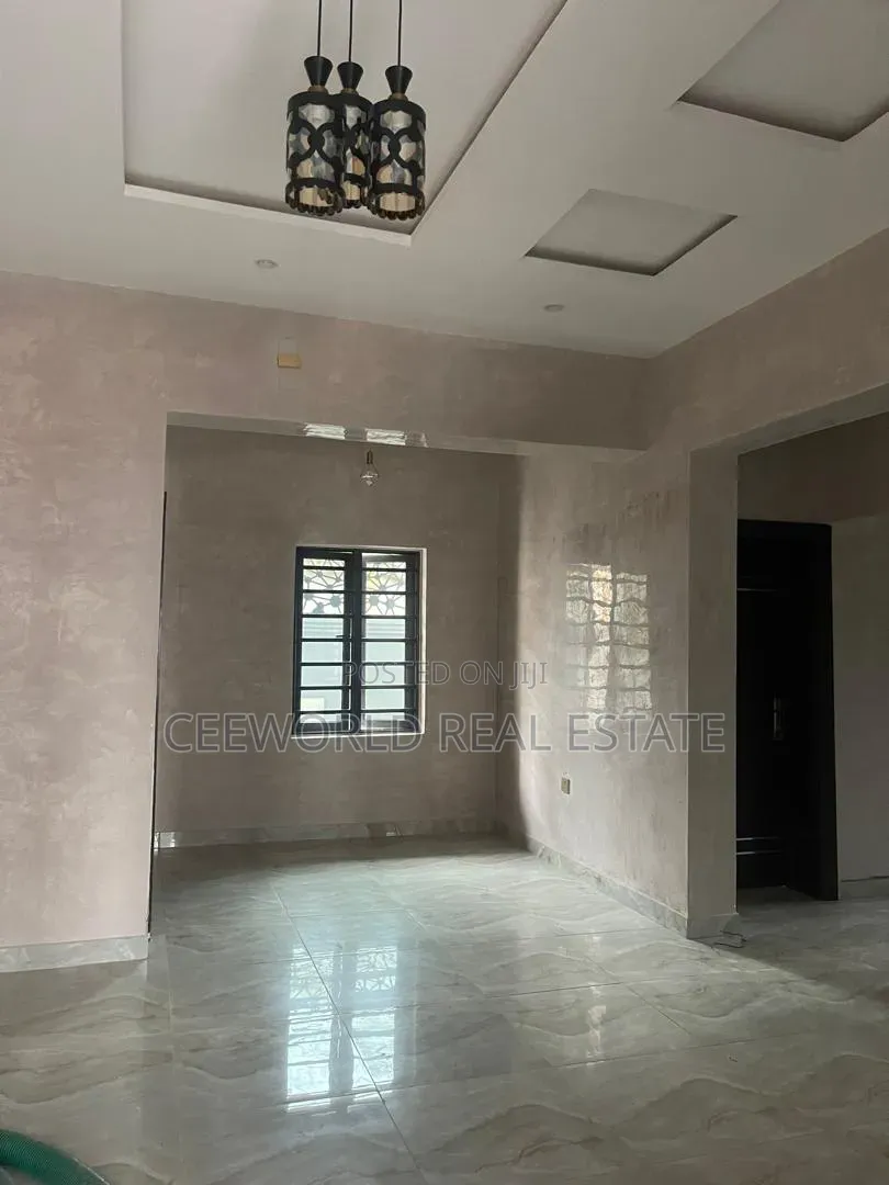2bdrm Apartment in Olusoji Oluyole, Akala Express for rent in Akala Express