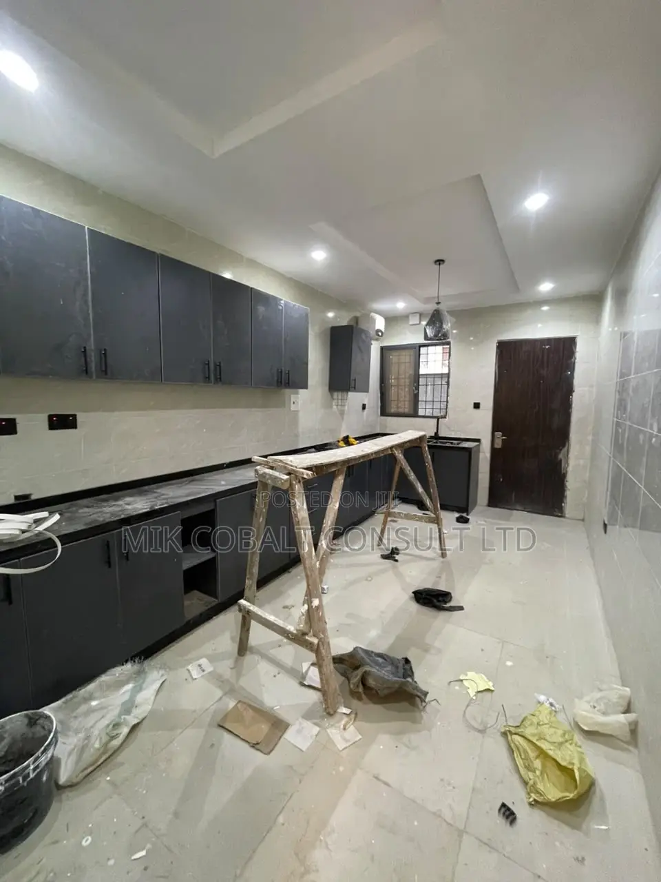 4bdrm Townhouse/Terrace in Jahi for sale in Jahi