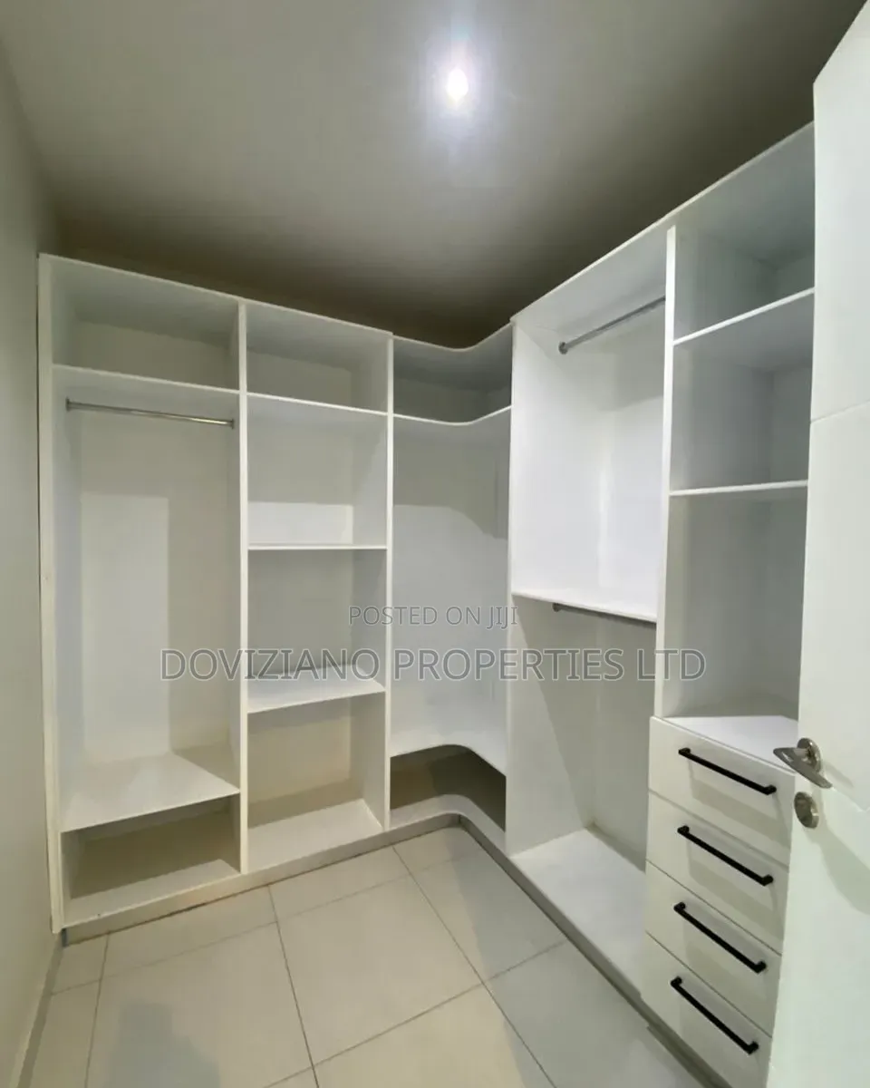 4bdrm Duplex in Lekki Phase 1 for sale in Lekki Phase 1