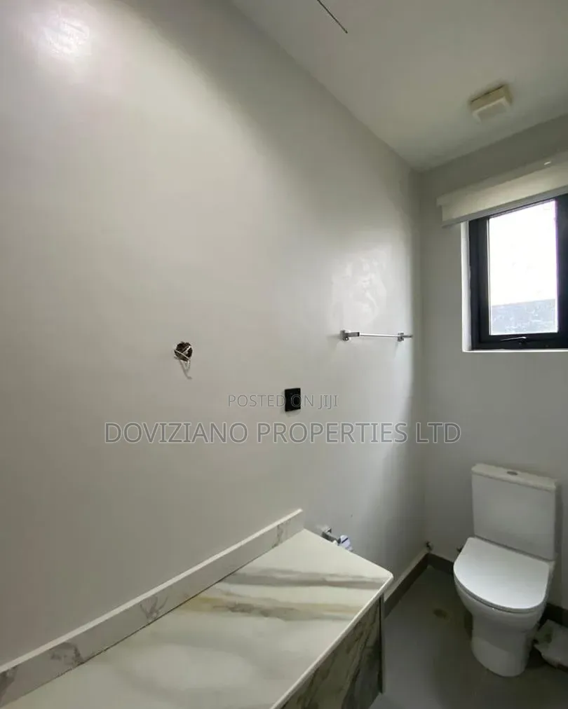 4bdrm Duplex in Lekki Phase 1 for sale in Lekki Phase 1