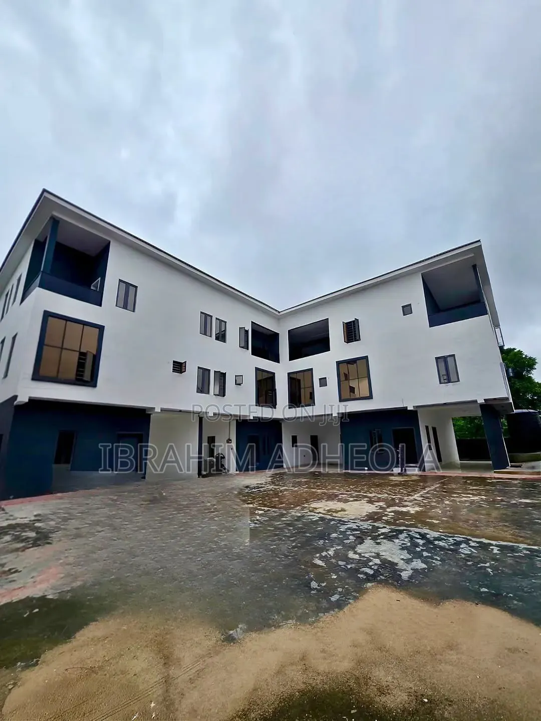4bdrm Townhouse/Terrace in Omole Phase1 for sale in Omole Phase 1