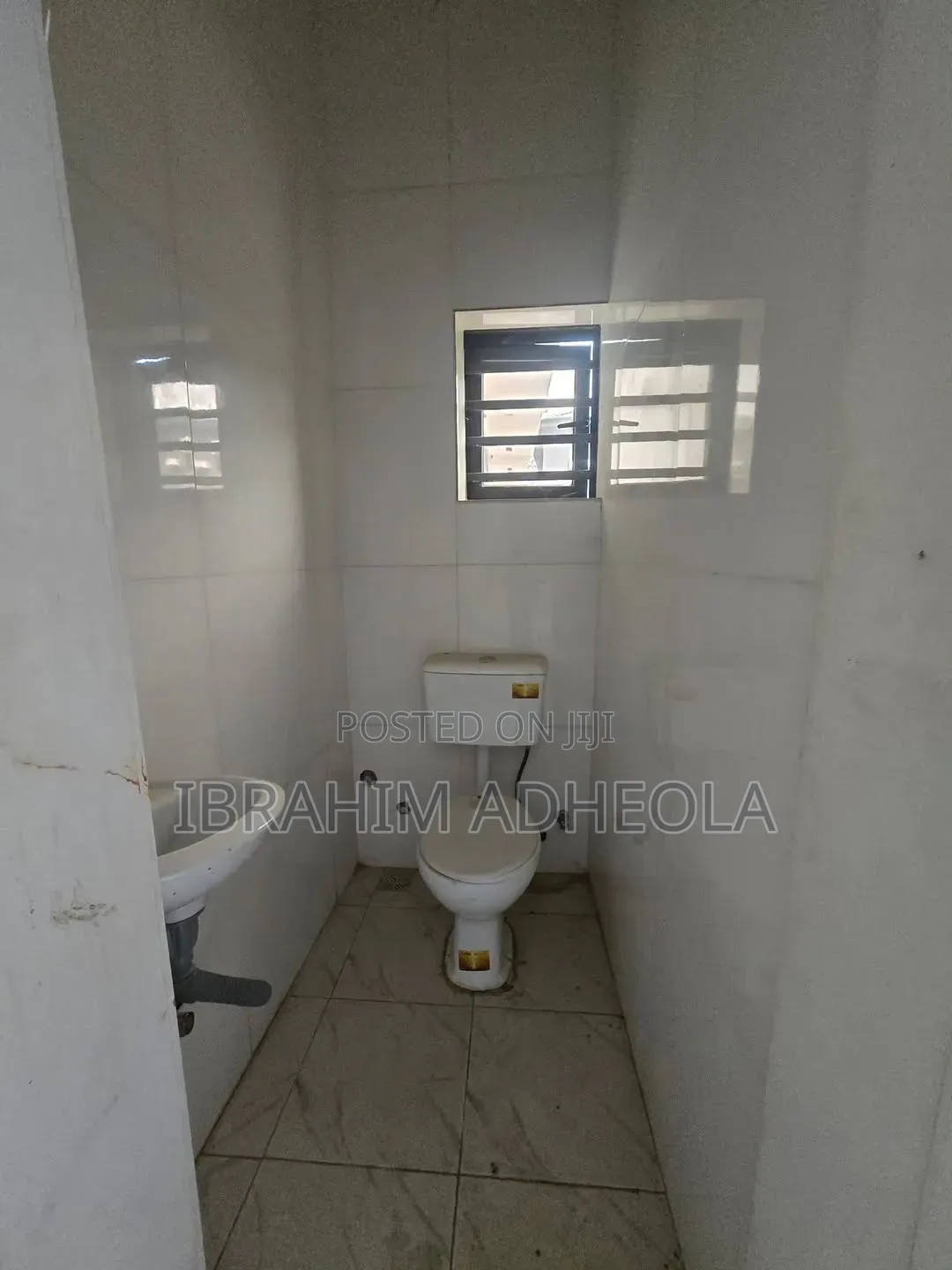 4bdrm Townhouse/Terrace in Omole Phase1 for sale in Omole Phase 1