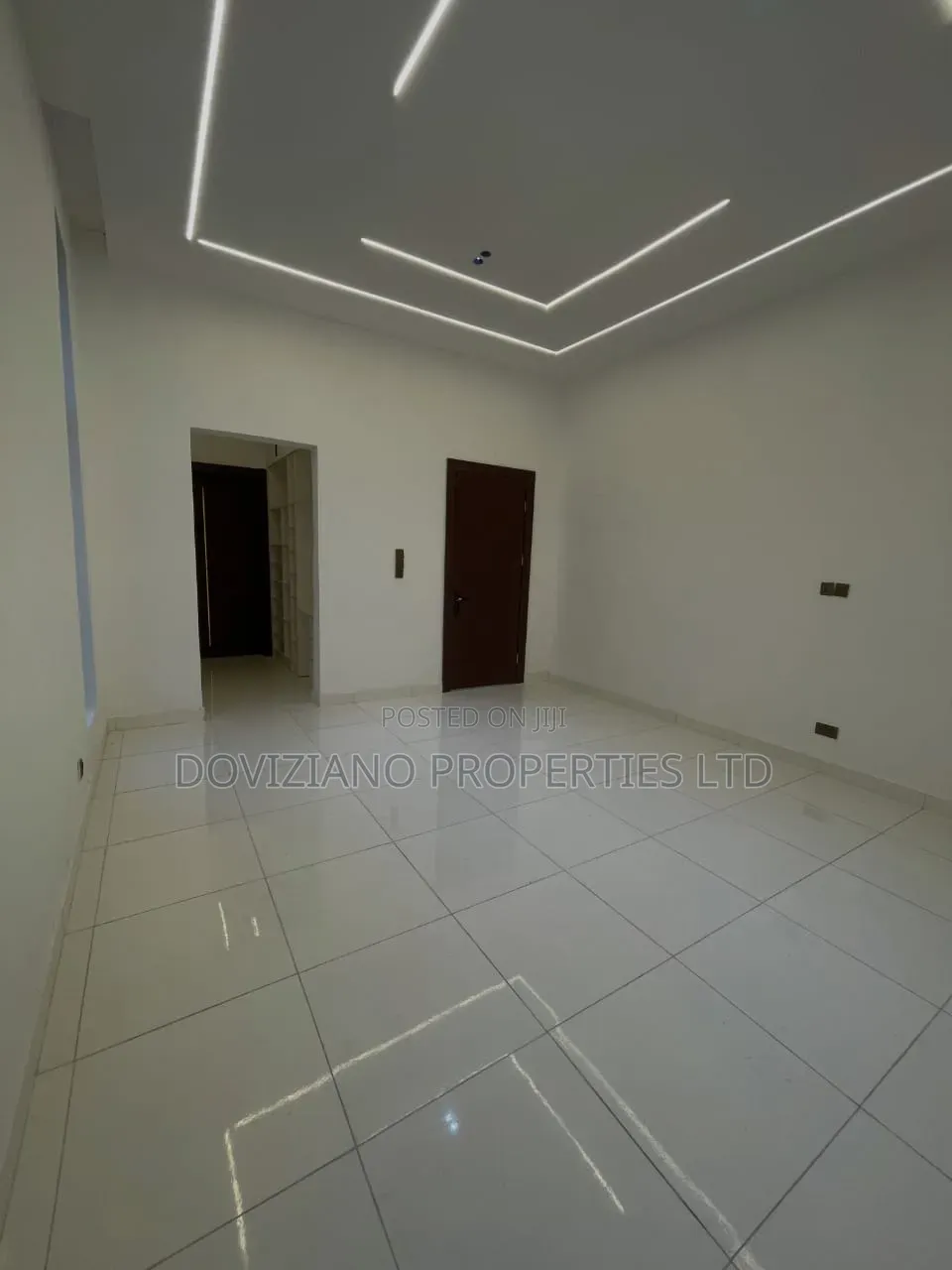5bdrm Duplex in Ado / Ajah for sale in Ado / Ajah