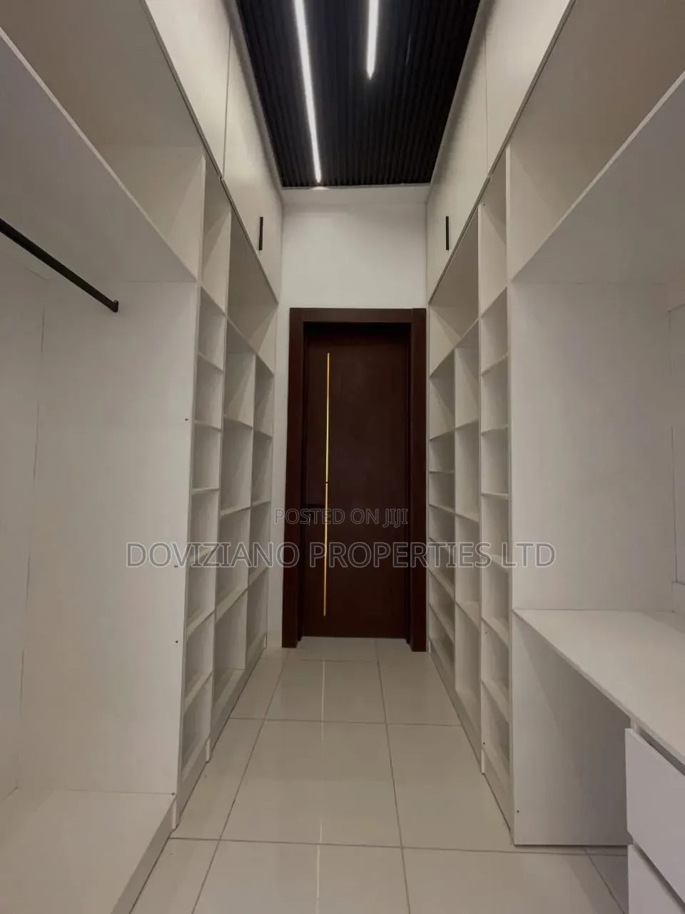 5bdrm Duplex in Ado / Ajah for sale in Ado / Ajah