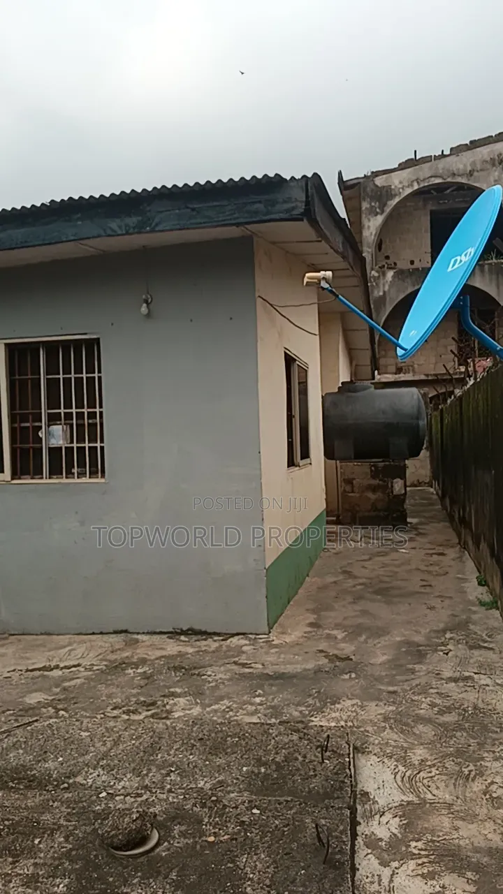 3bdrm Bungalow in Olusesi Balogun Iju for sale in Iju
