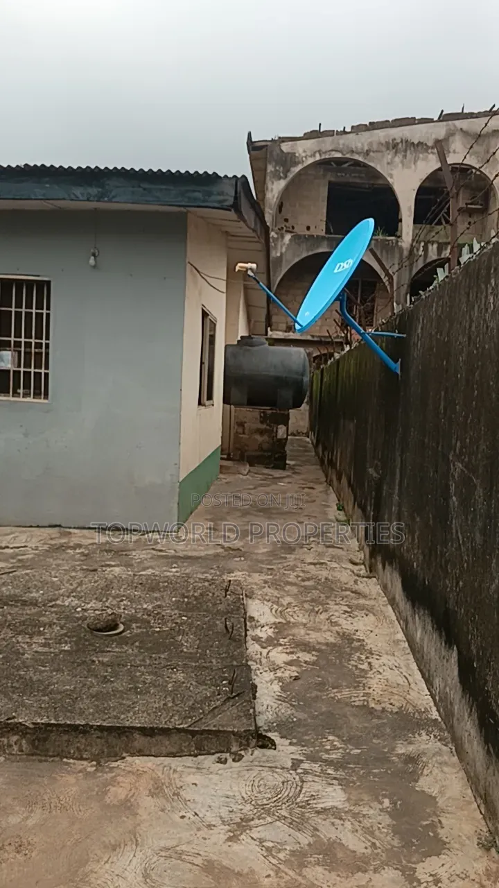 3bdrm Bungalow in Olusesi Balogun Iju for sale in Iju