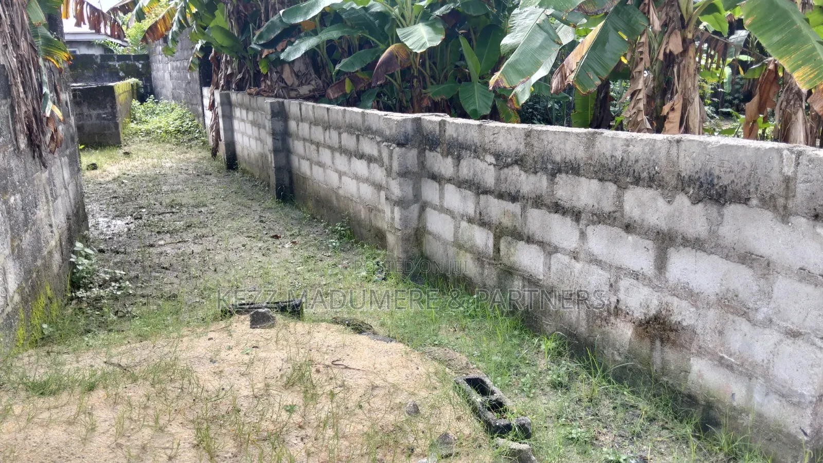 For Sale : 2 Plots at Mummy Junction , by Mopol 19 , Stadium Rd,Ph in New Layout