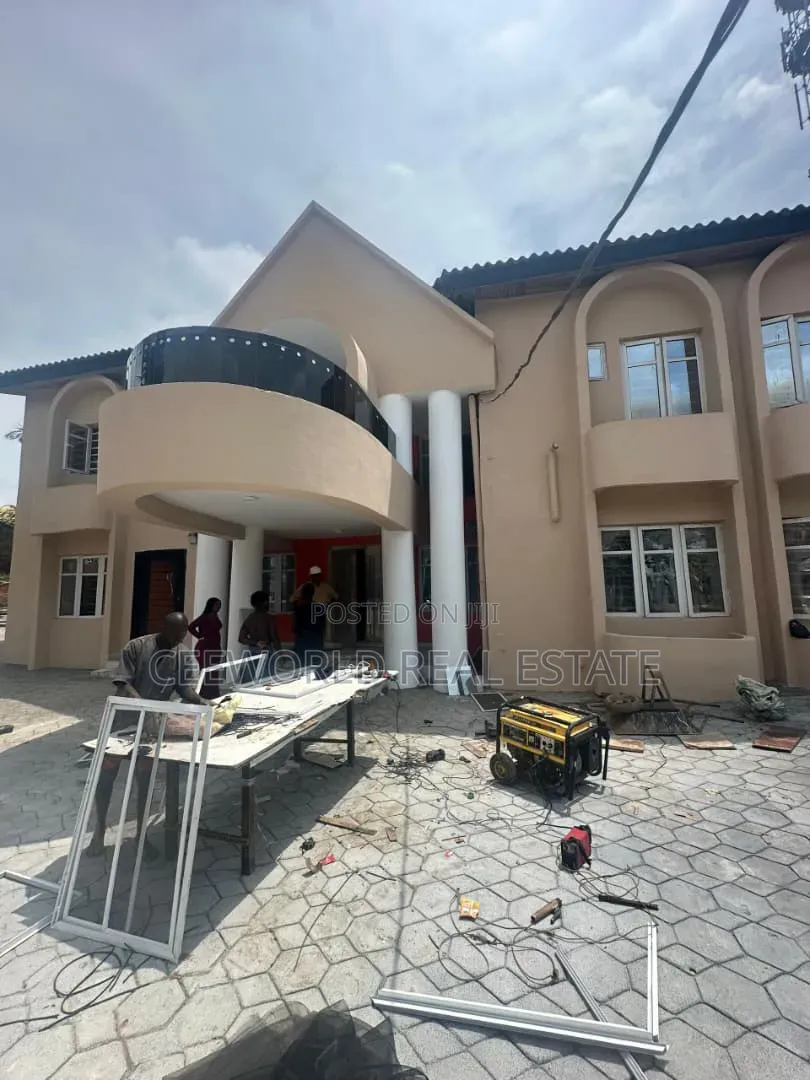 2bdrm Duplex in Alalubosa Gra for rent in Alalubosa