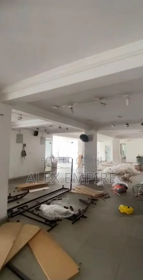 Show Room With Warehouse for Lease in Amuwo in Festac
