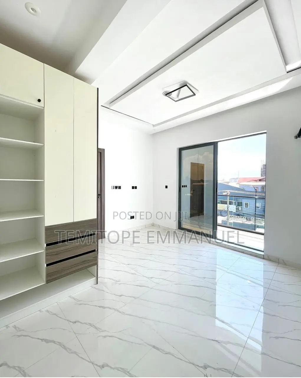 Furnished 3bdrm Apartment in Lekki Phase 1 for sale in Lekki Phase 1