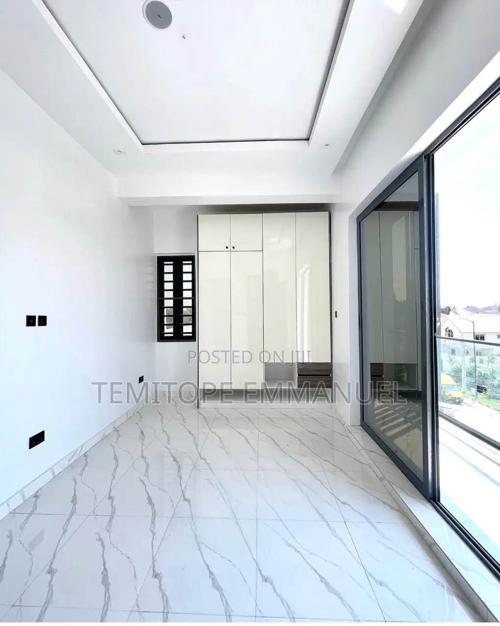 Furnished 3bdrm Apartment in Lekki Phase 1 for sale in Lekki Phase 1
