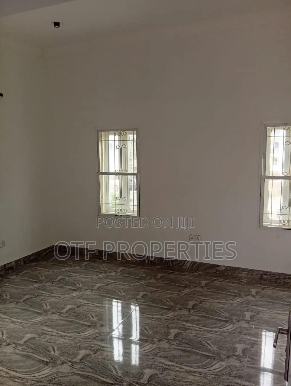 2bdrm Block of Flats in Fo1,, Kubwa for rent in Kubwa