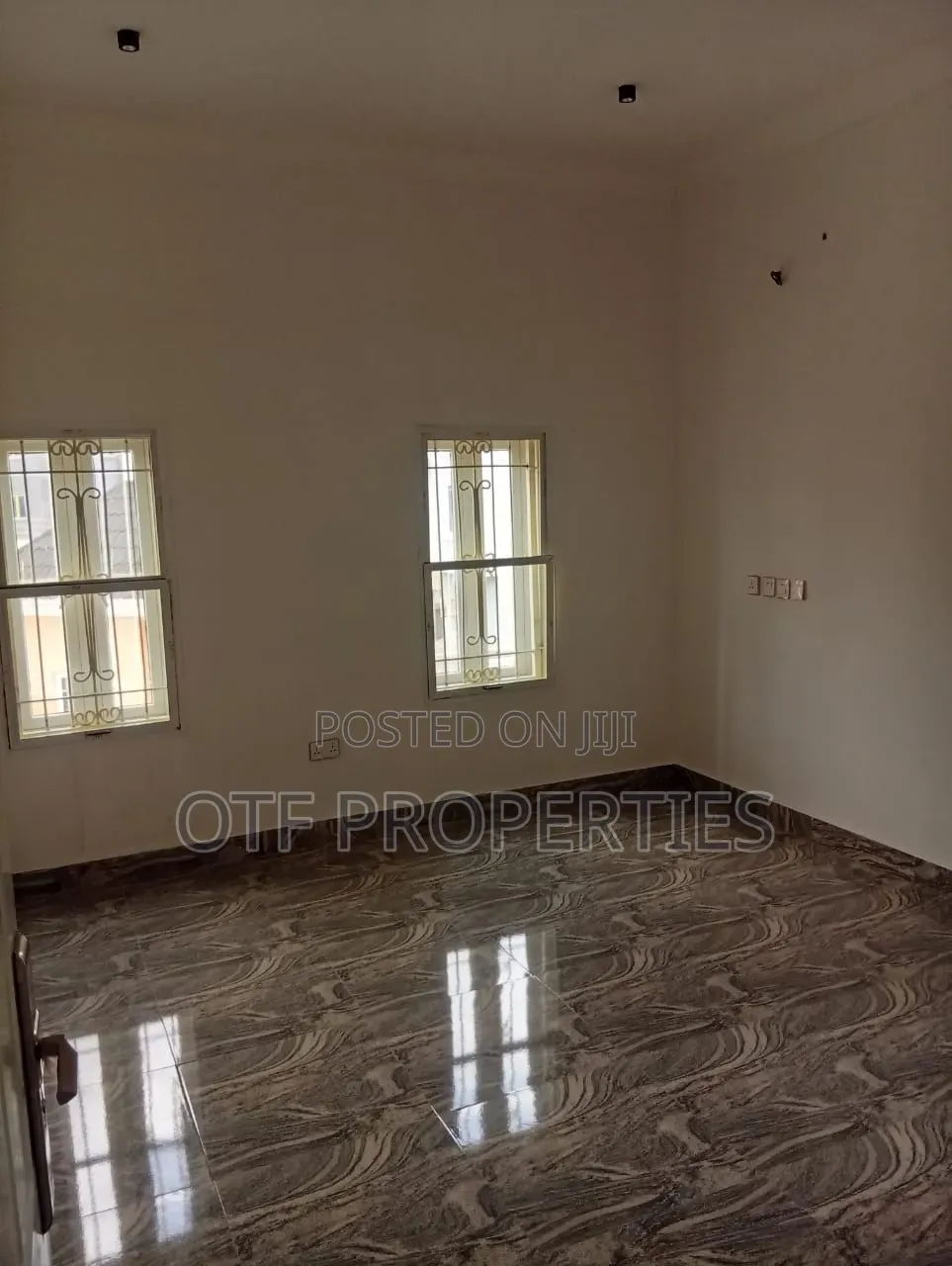 2bdrm Block of Flats in Fo1,, Kubwa for rent in Kubwa