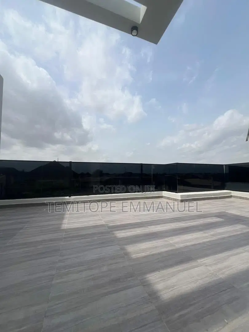 Furnished 5bdrm House in Omole Phase 2 for sale in Omole Phase 2
