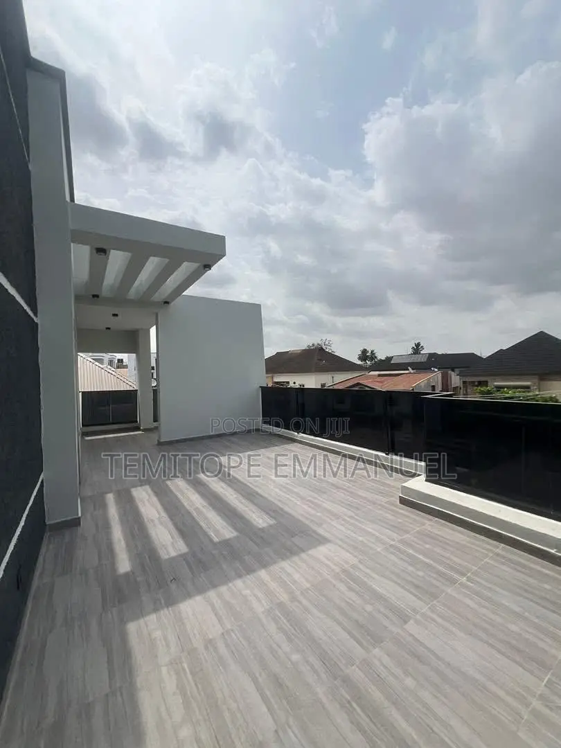 Furnished 5bdrm House in Omole Phase 2 for sale in Omole Phase 2