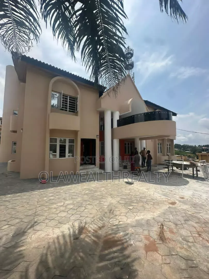 2bdrm Duplex in Alalubosa Gra, Ibadan for rent in Ibadan