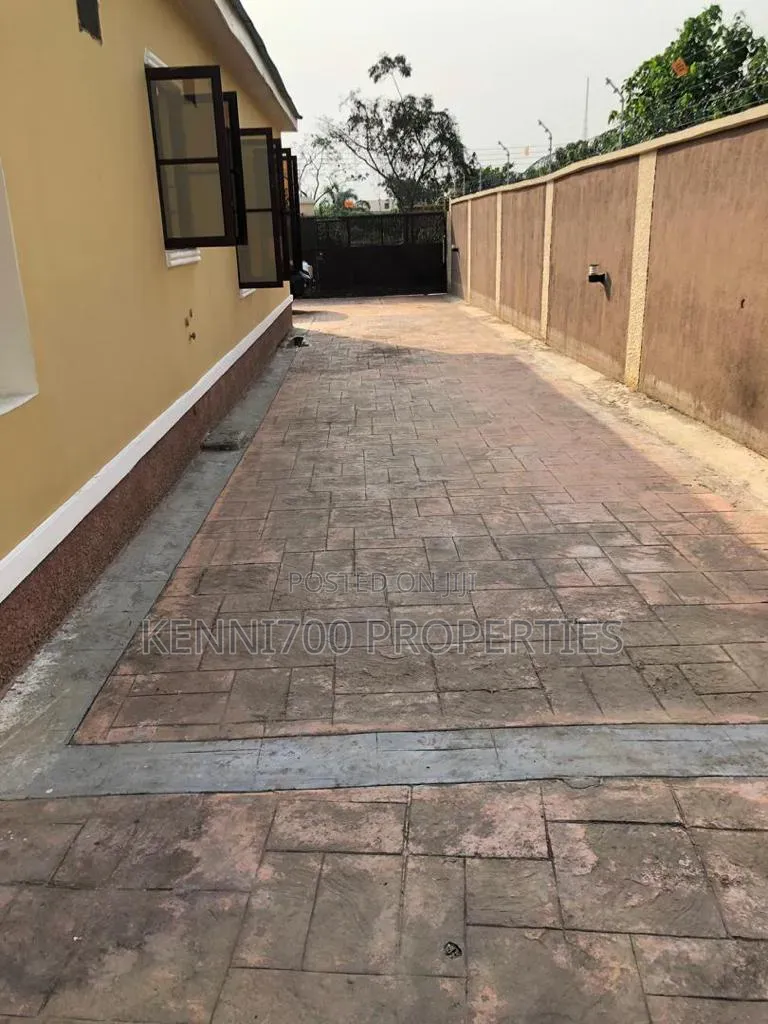 3bdrm Duplex in Riverview Estate,, Berger for sale in Berger