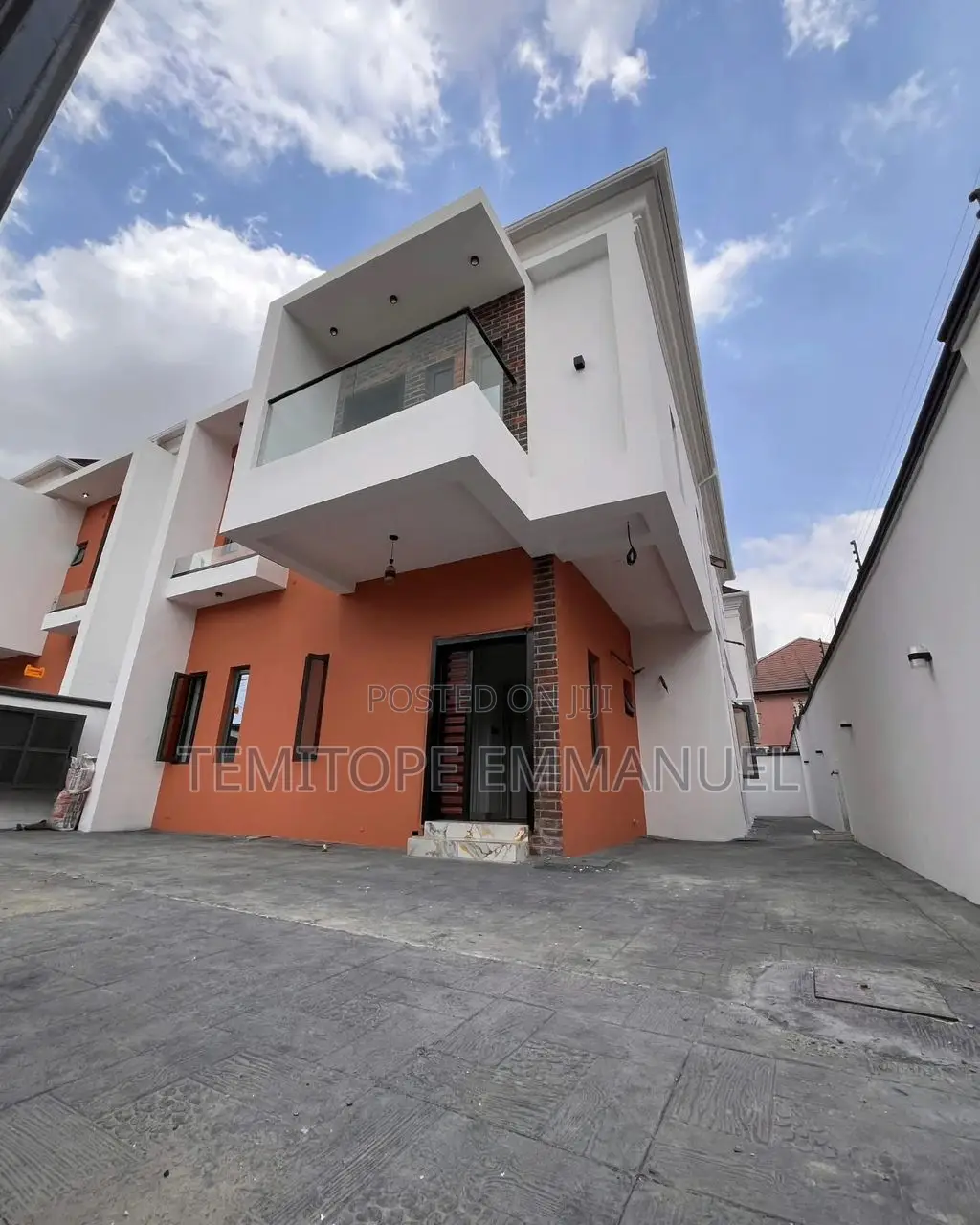Furnished 4bdrm Duplex in GRA Phase 1 for sale in GRA Phase 1