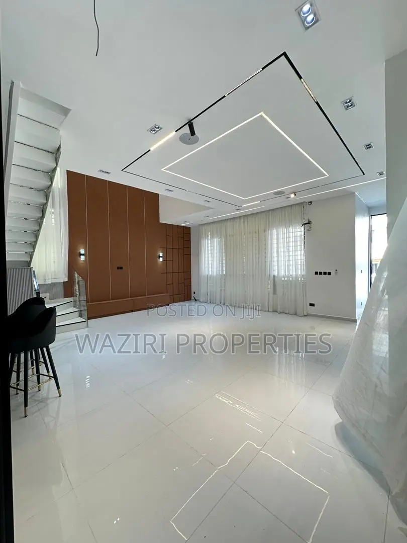 5bdrm House in Chevron for sale in Chevron