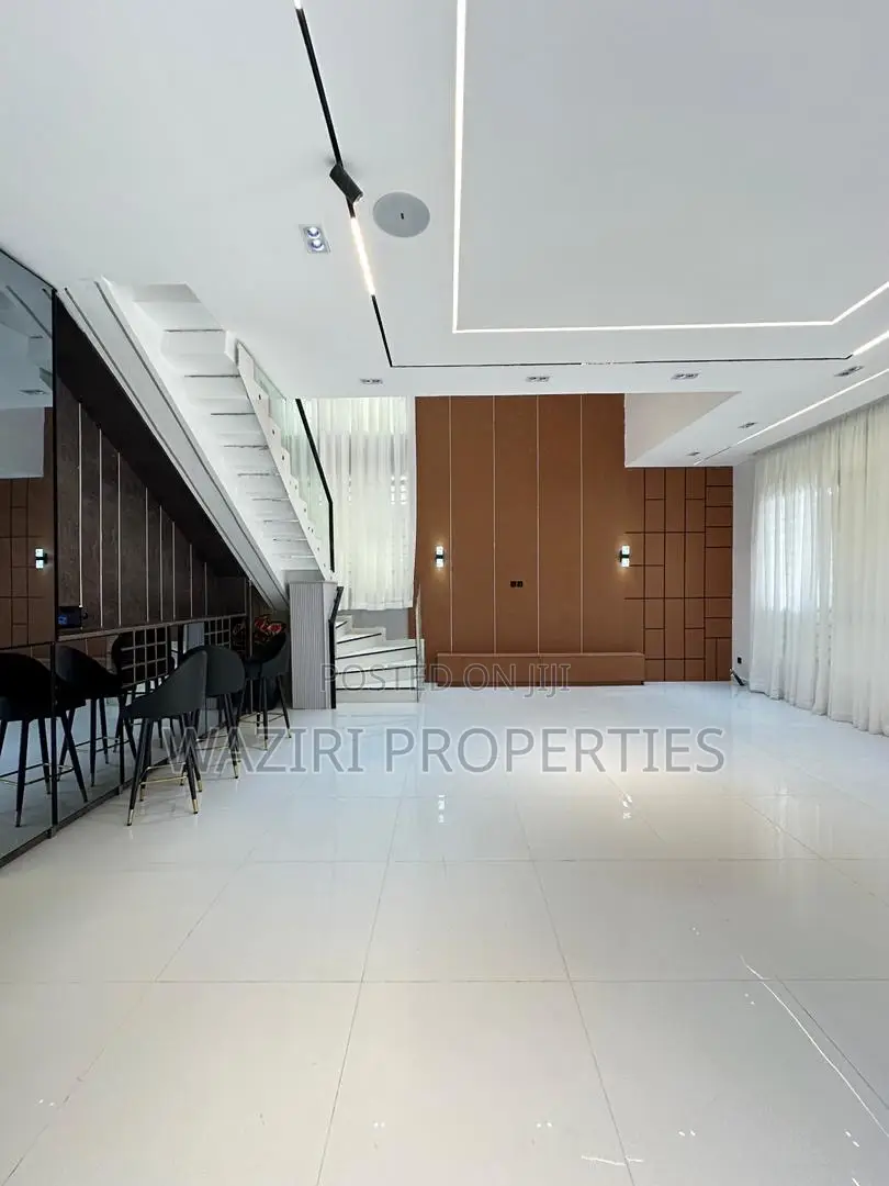 5bdrm House in Chevron for sale in Chevron