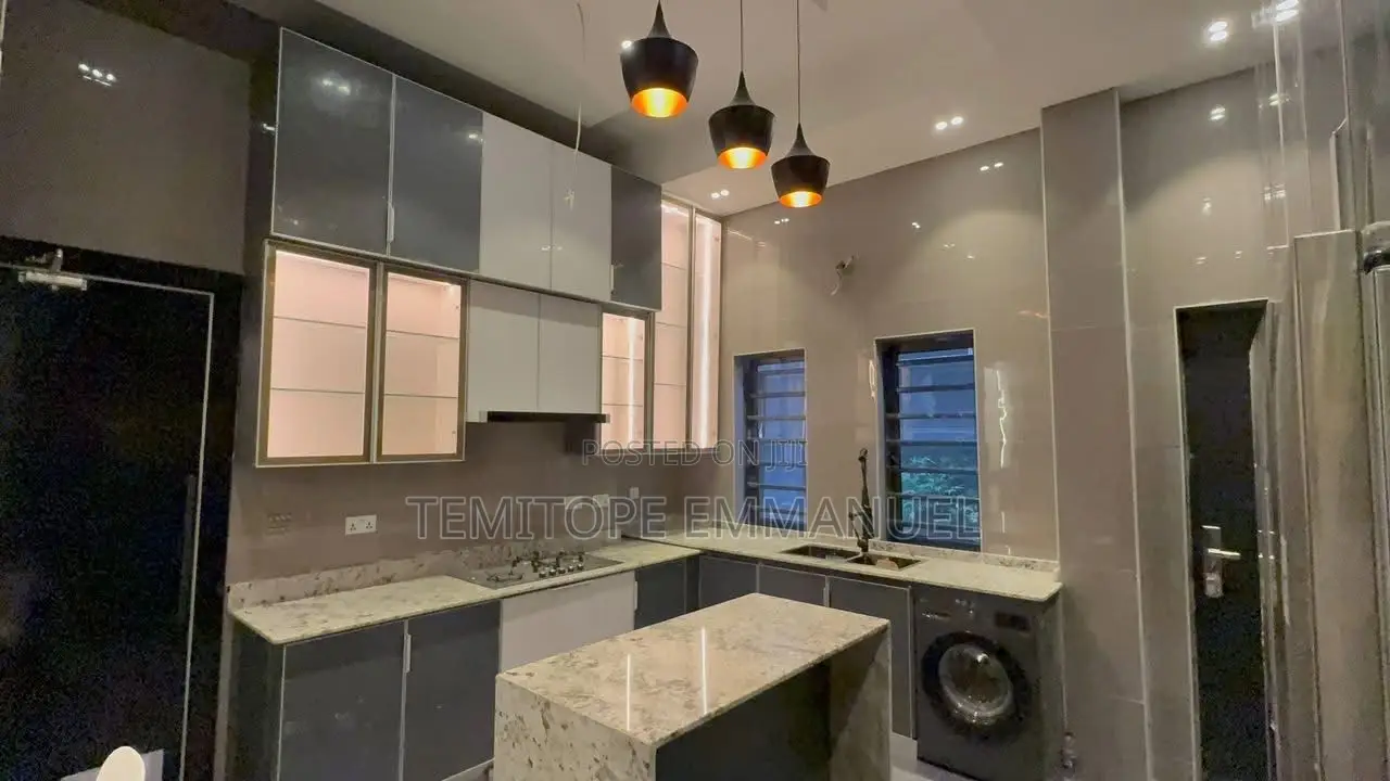 Furnished 5bdrm Duplex in Ikoyi for sale in Ikoyi