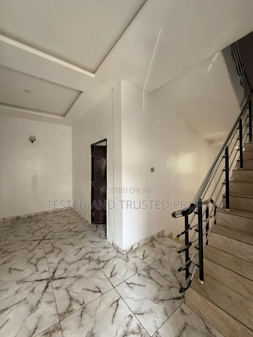 Mini Flat in Opposite Chevron, Ikota for rent in Ikota