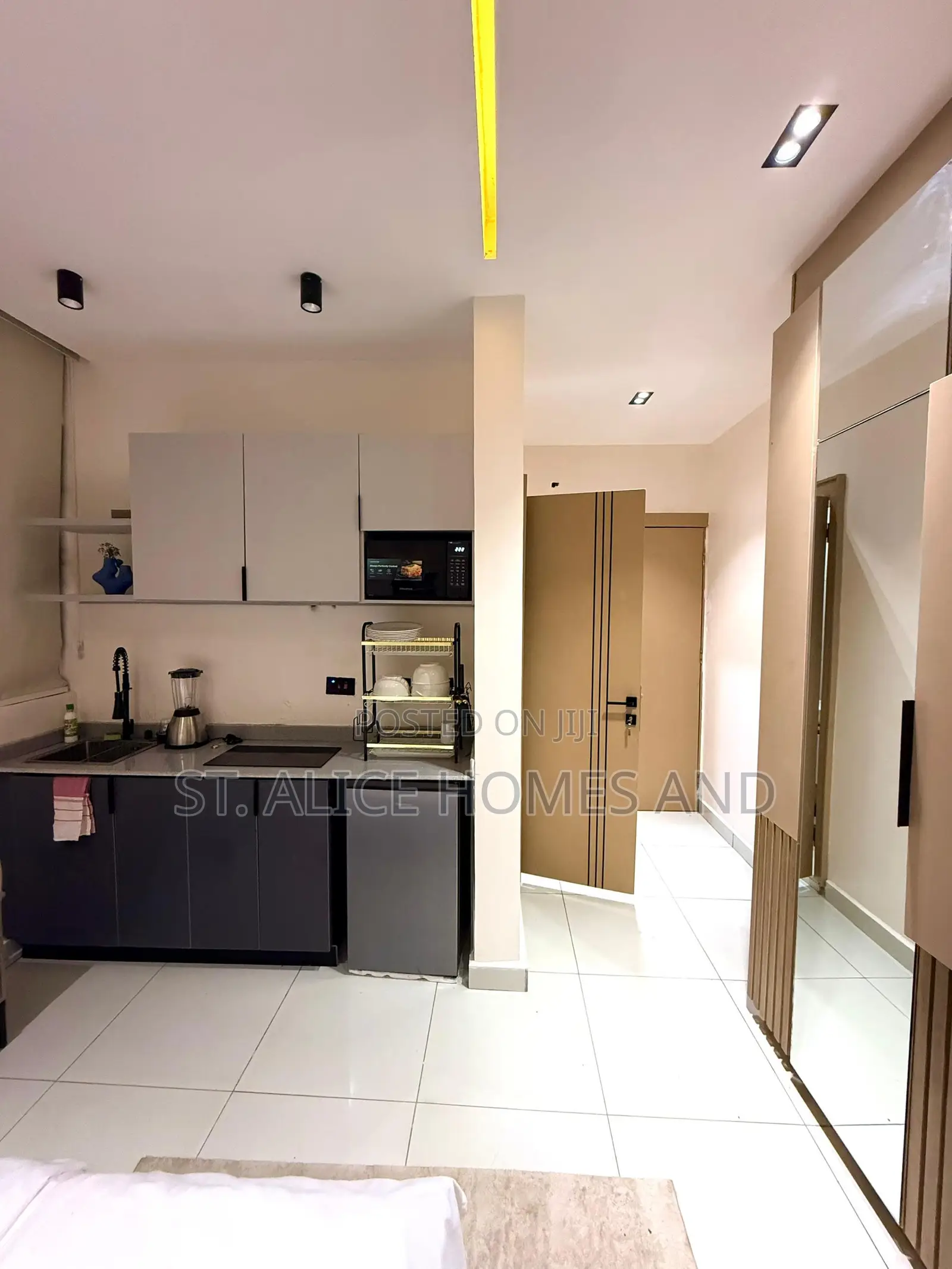 Xl Nebula Studio Apartment, Ojuelegba Surulere, Lagos in Ojuelegba
