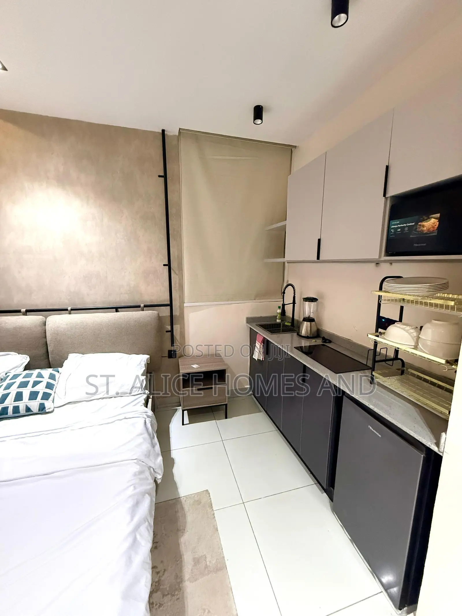Xl Nebula Studio Apartment, Ojuelegba Surulere, Lagos in Ojuelegba