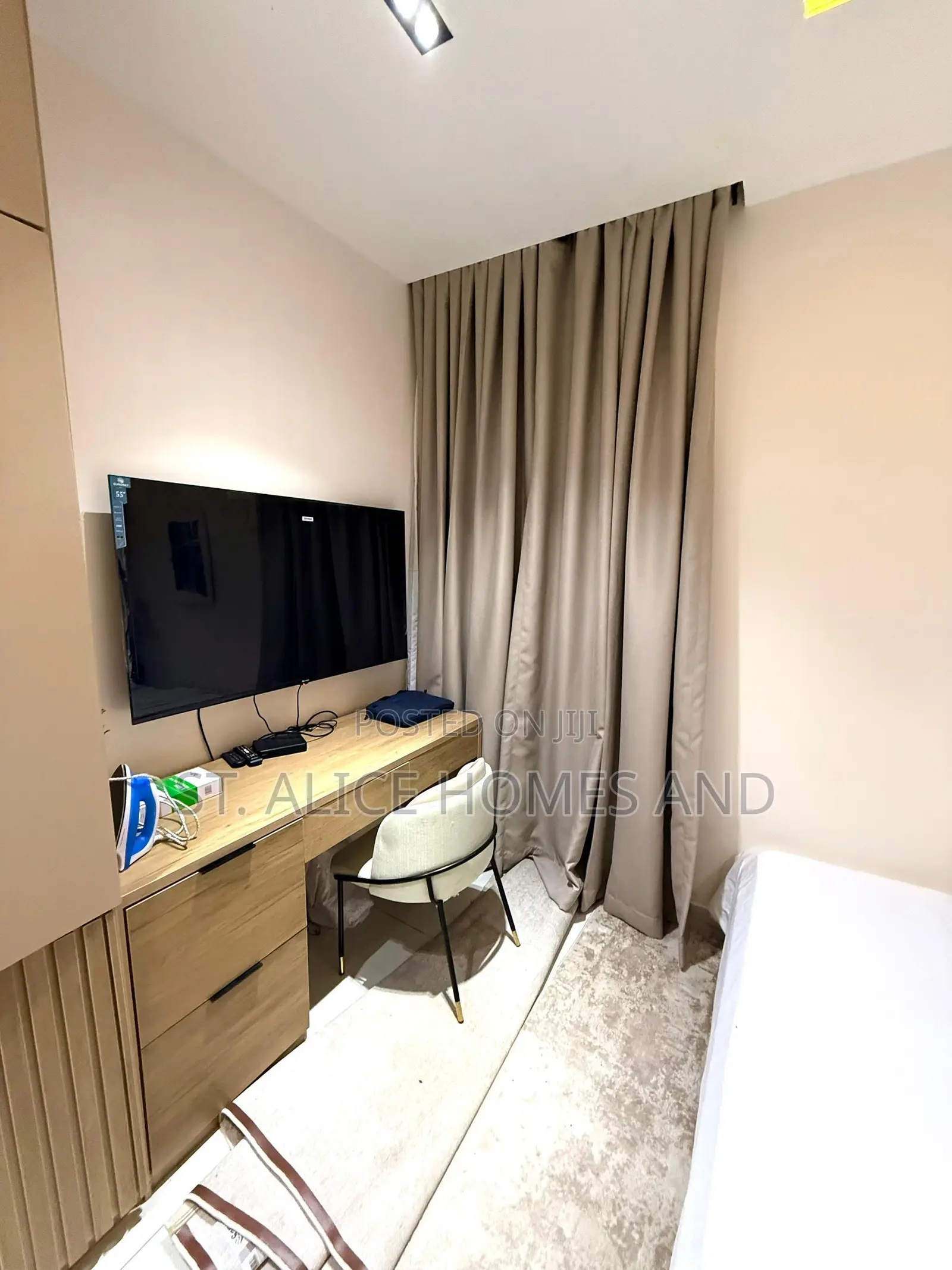 Xl Nebula Studio Apartment, Ojuelegba Surulere, Lagos in Ojuelegba