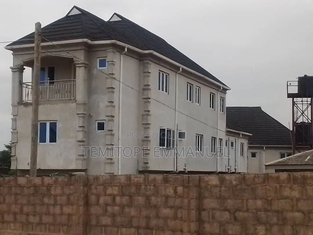 10bdrm House in Alakuko for sale in Alakuko