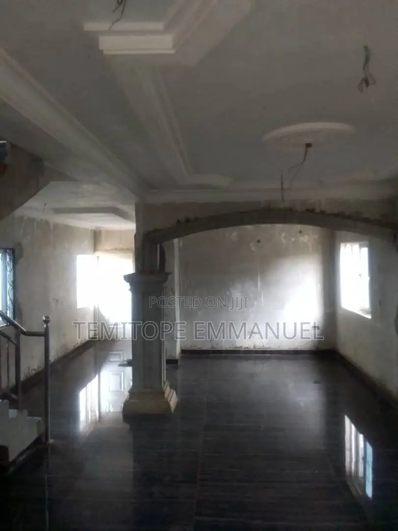 10bdrm House in Alakuko for sale in Alakuko