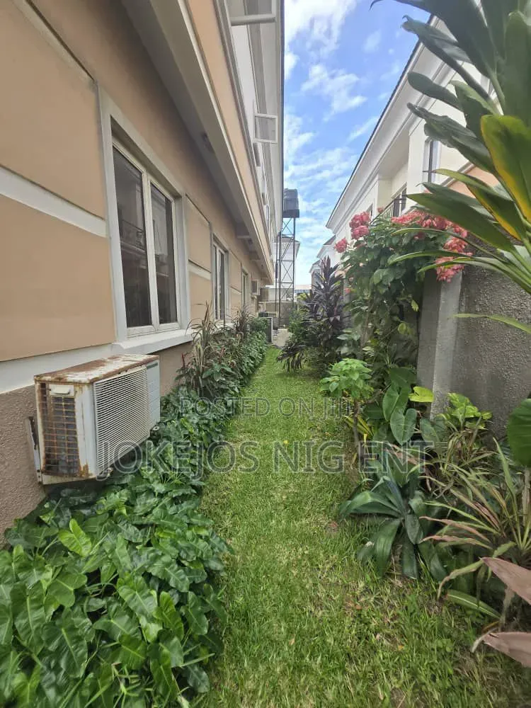 Furnished 6bdrm Duplex in Lekki Phase 1 for rent in Lekki Phase 1