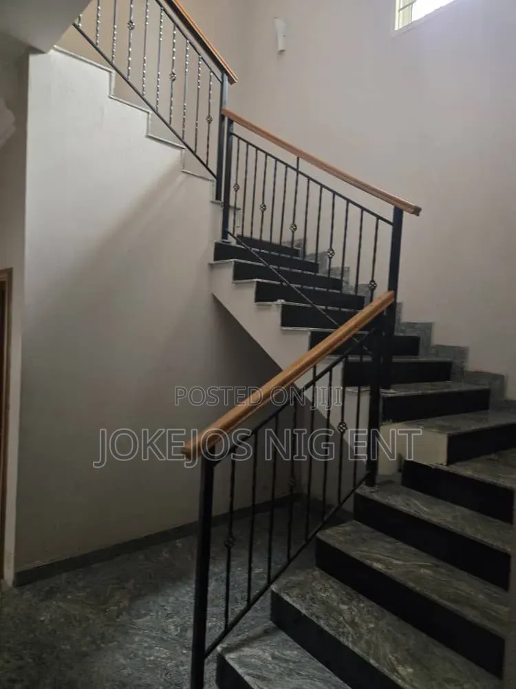 Furnished 6bdrm Duplex in Lekki Phase 1 for rent in Lekki Phase 1