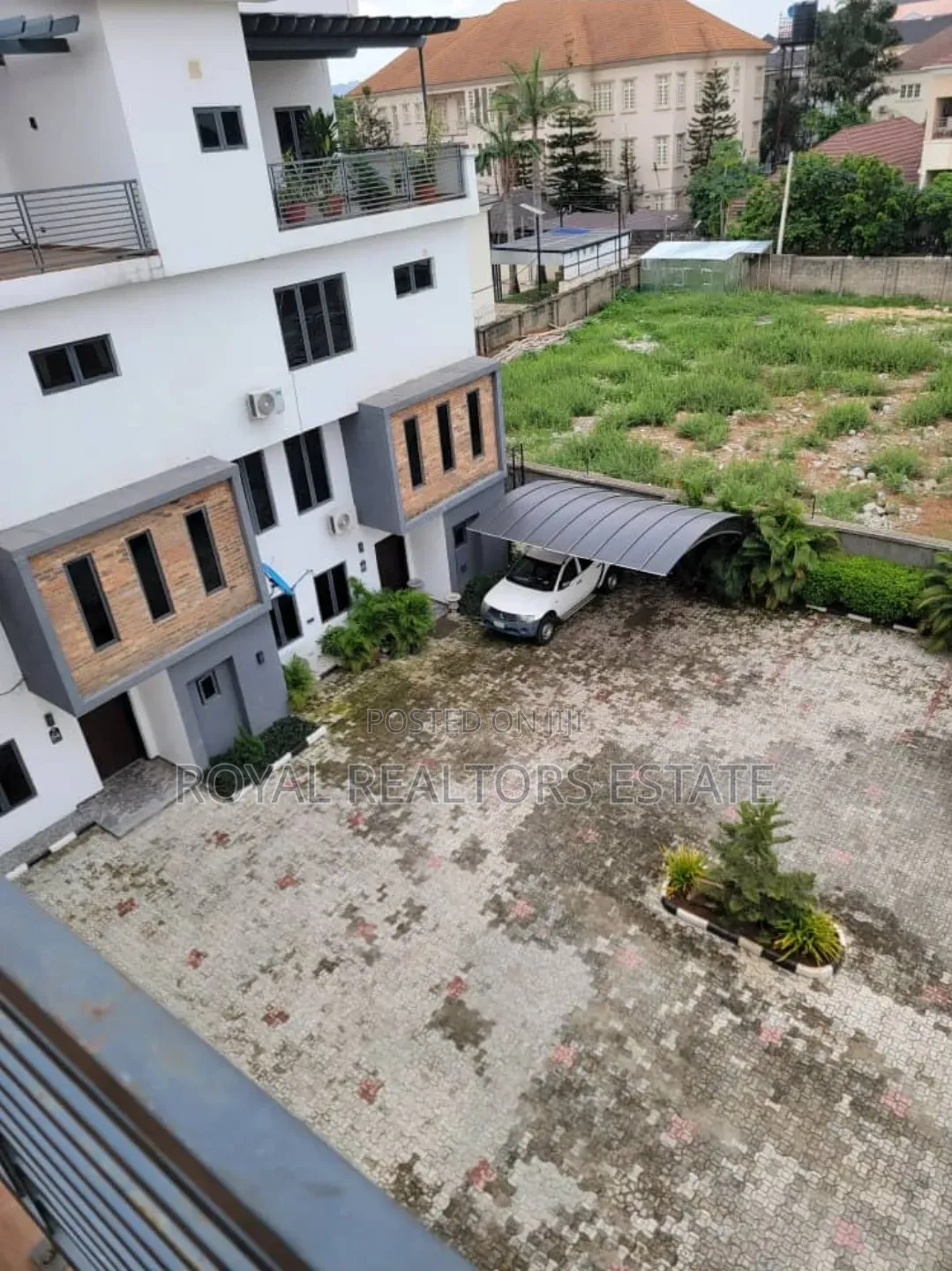 4bdrm Townhouse/Terrace in Located In The Heart for sale in Jabi