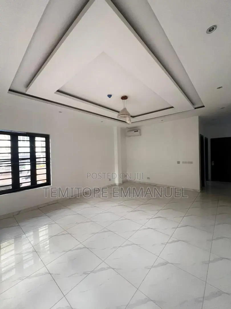 Furnished 2bdrm Apartment in Lekki Phase 1 for sale in Lekki Phase 1