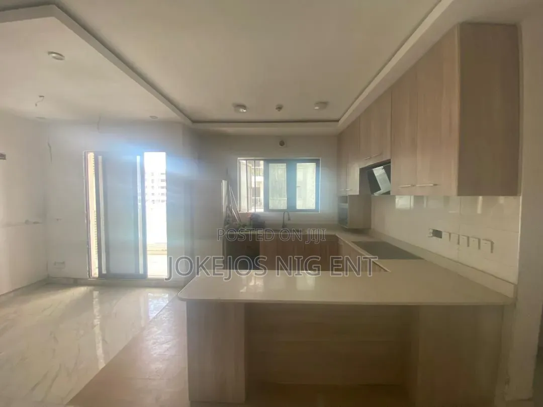 2bdrm Apartment in Lekki Phase 1 for rent in Lekki Phase 1