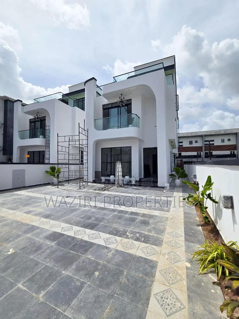 5bdrm House in Ikate for sale in Ikate