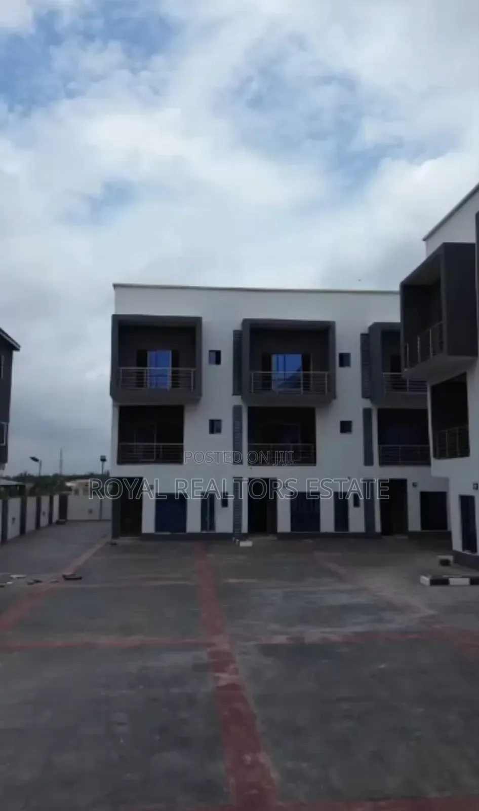 4bdrm Townhouse/Terrace in Gaduwa for sale in Gaduwa