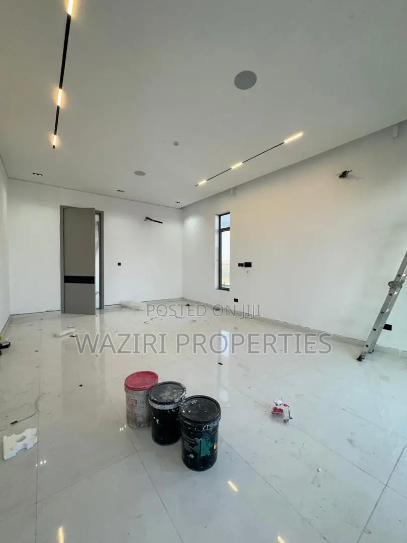 5bdrm House in Lekki Phase 1 for sale in Lekki Phase 1