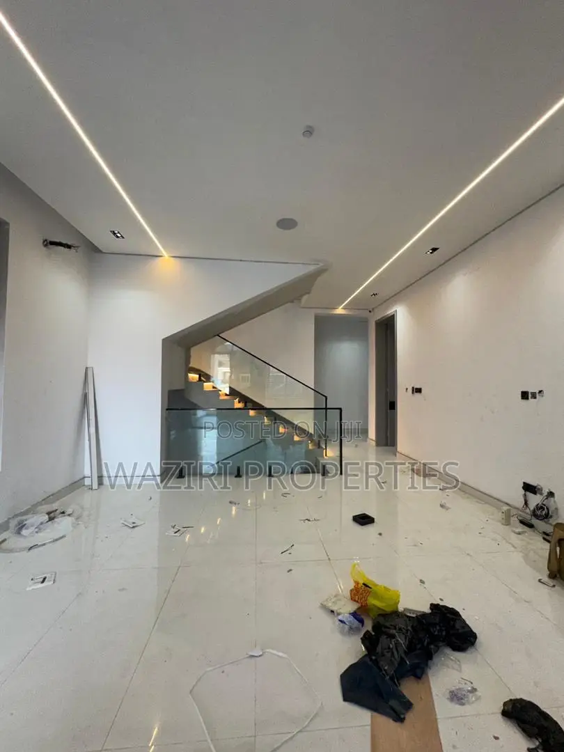5bdrm House in Lekki Phase 1 for sale in Lekki Phase 1