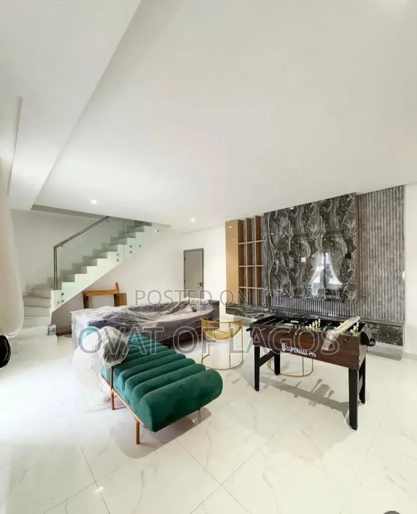Furnished 2bdrm Apartment in Freedom Way, Lekki Phase 1 for rent in Lekki Phase 1