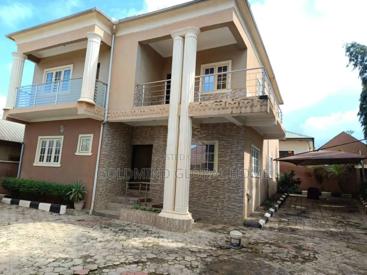 4bdrm Duplex in Fha Lugbe for sale in FHA